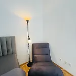 Apartamento 123 - 1 *