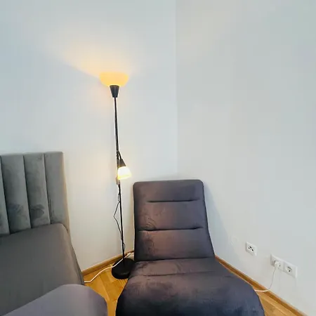 Apartament 123 - 1 *